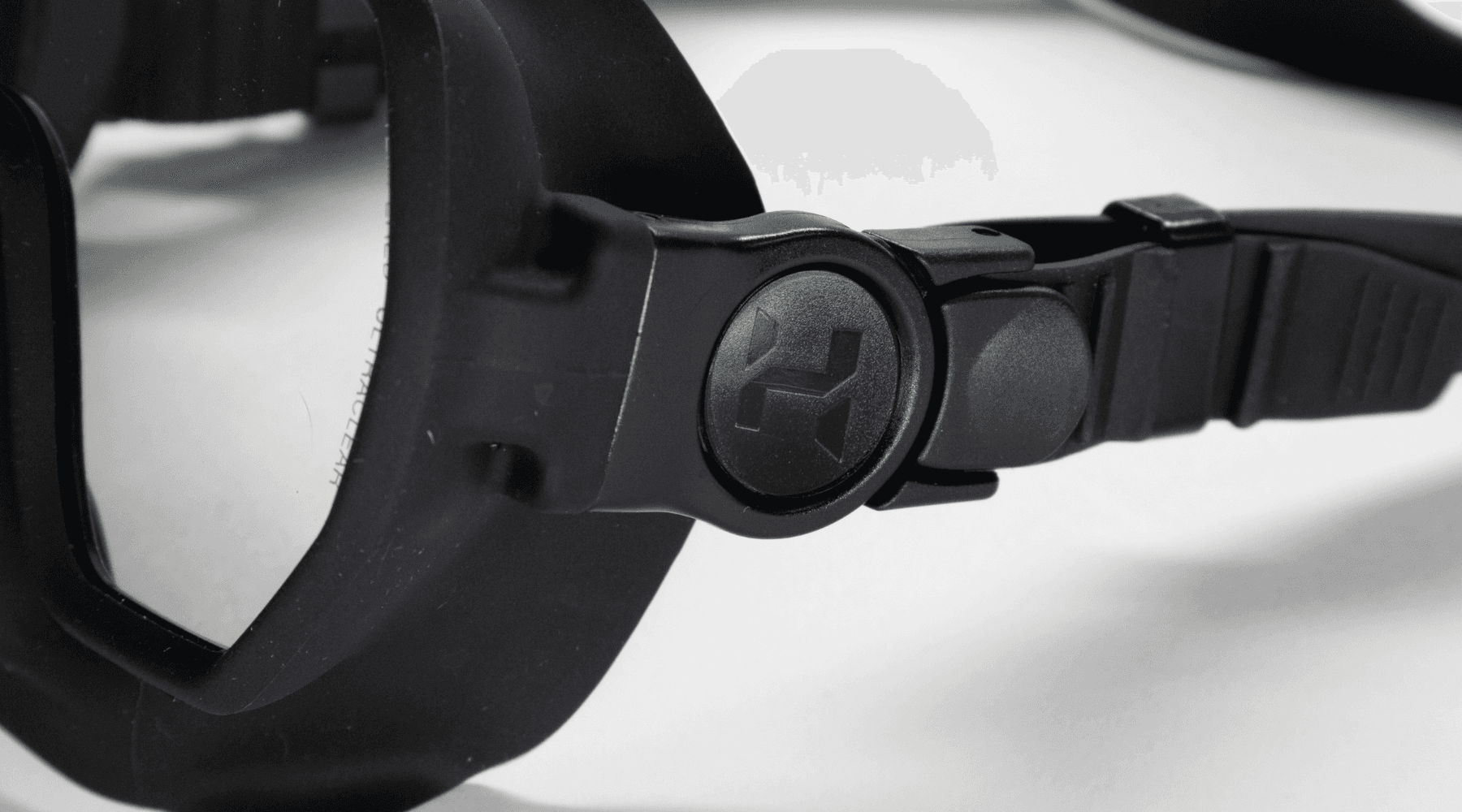 Halcyon Omnis mask close-up