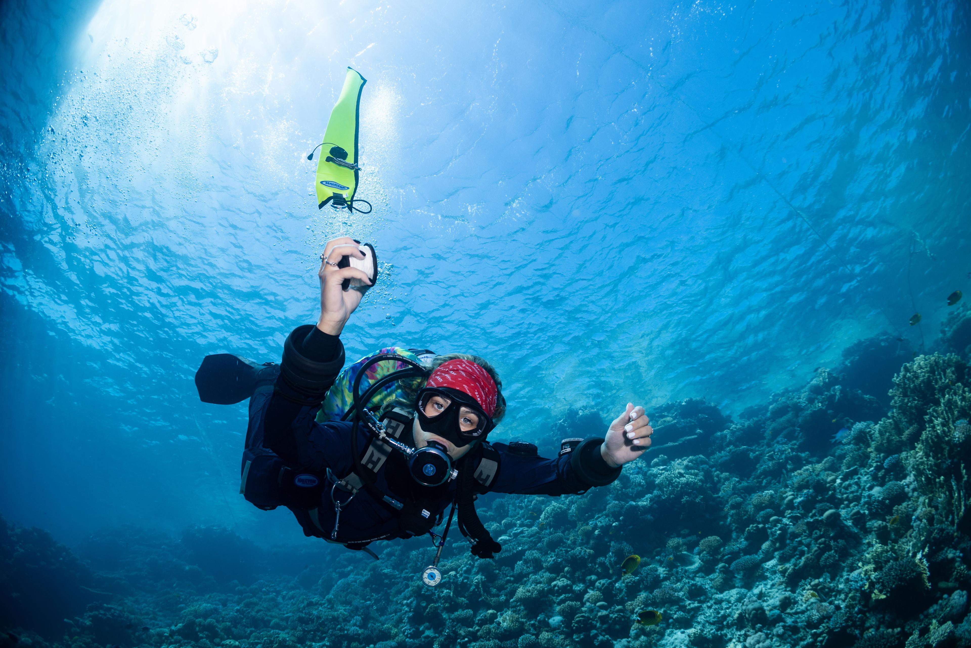 Diver with Halcoyn dual-lens mask