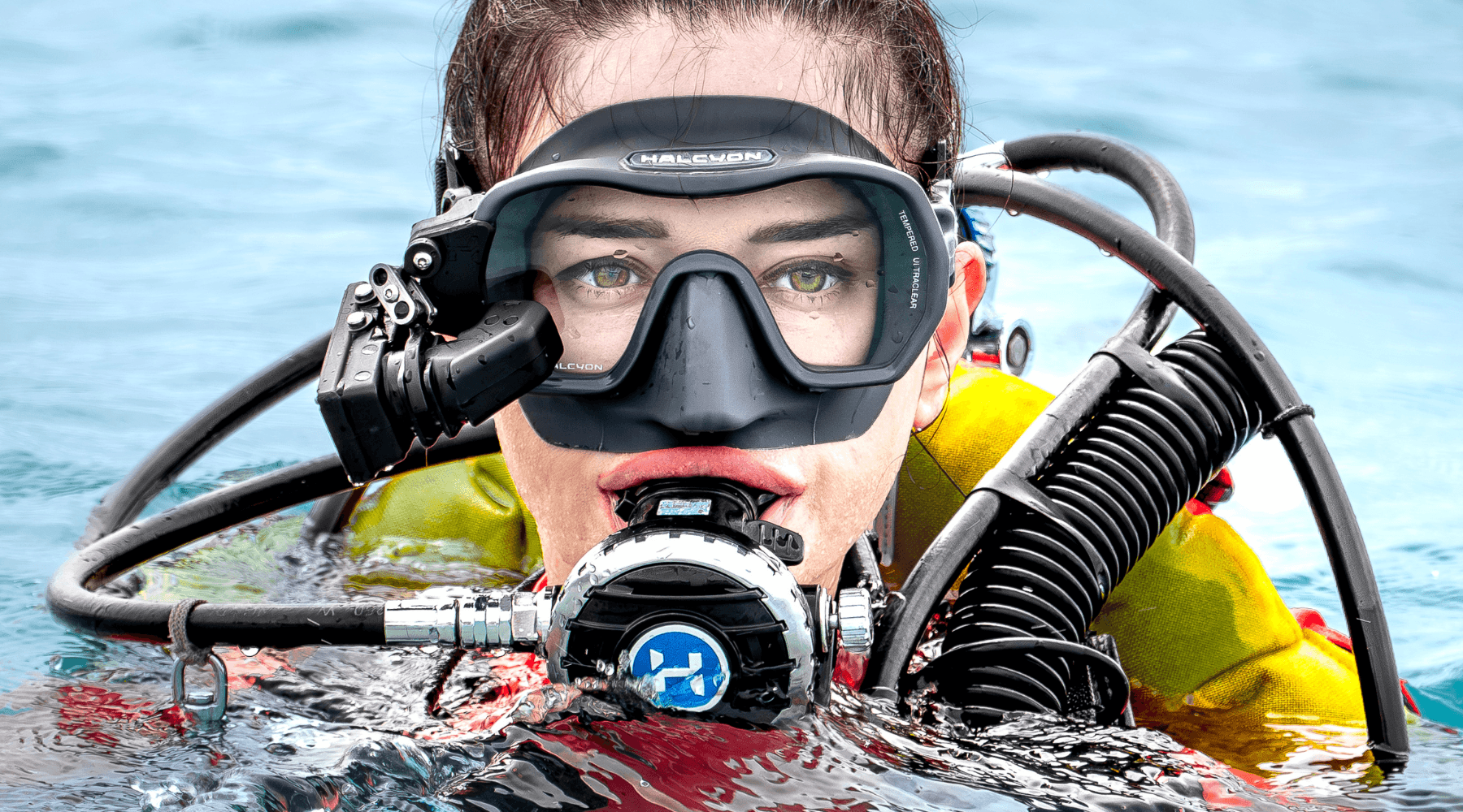 Diver with Omnis mask